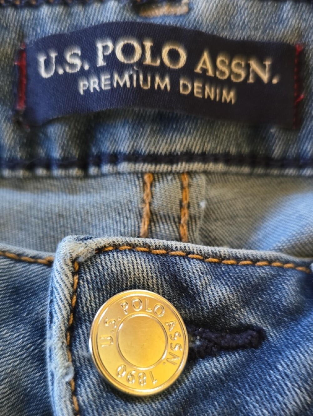 U.S. Polo Assn. Medium Blue Denim Cut Off Shorts Size 6R - Picture 3 of 4